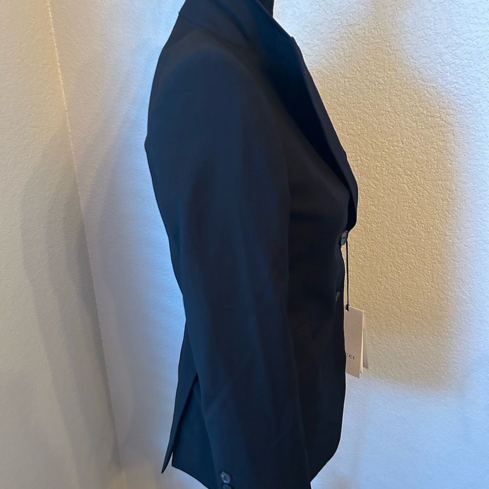 Gucci Black Blazer 36 used One time, without tags Original bought from Poshmark - Picture 8 of 9